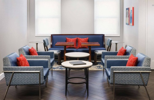 Connecticut Ave - K Street Hotel | Hampton Inn Washington, D.C./White House