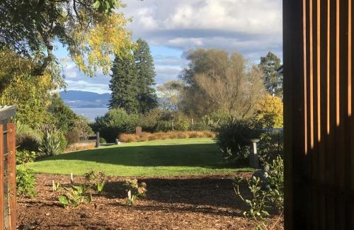 Hamurana Bed & Breakfast | Hamurana Roost