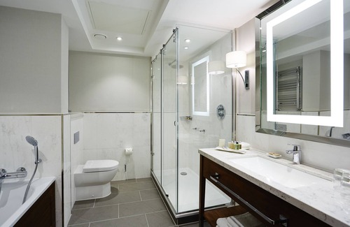 Ware Hotel | Hanbury Manor Marriott Hotel & Country Club