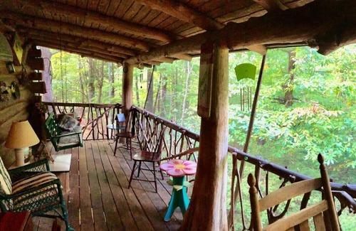 Blairsville Cabin | Handmade Log Cabin w/Full-Length Private Screened Balcony, atop Small Mountain