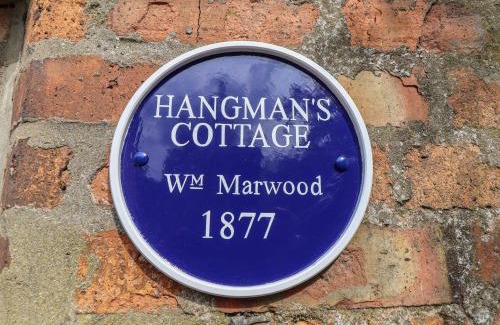 Horncastle House | Hangmans cottage