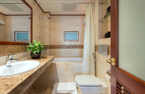 French Quarter Hotel | Hanoi E Central Hotel