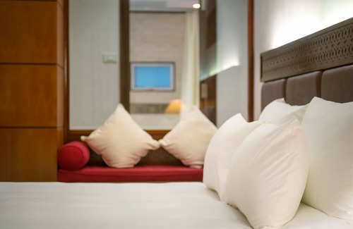 French Quarter Hotel | Hanoi E Central Hotel