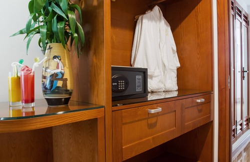 Hang Bo Hotel | Hanoi Golden Holiday Hotel