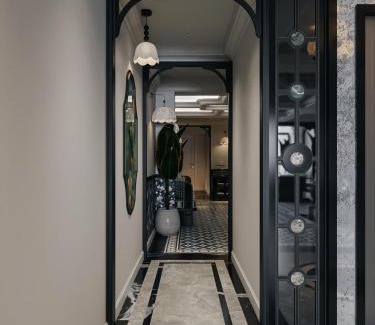 Ba Dinh Hotel | Hanoi Grandeur Hotel & Spa