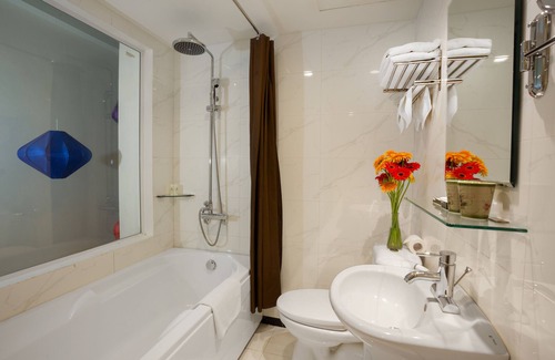French Quarter Hotel | Hanoi La Selva Hotel