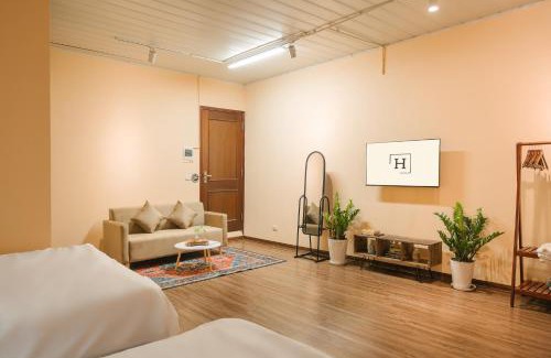 Trang Tien Apartment | Hanoi-Oi Homestay Trang Tien