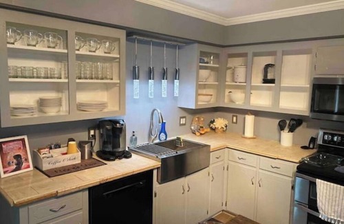 Seneca House | Hanover Haven 3 BR/2 Bath