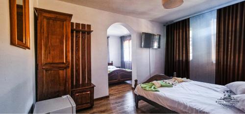 Gura Humorului House | Hanul Ceaunelor Voronet