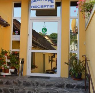 Slimnic House | Hanul La Cetate - Cazare pentru muncitori și delegați