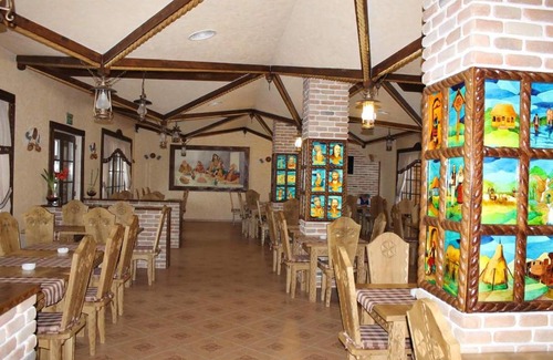 Romuli House | HANUL TENTEA