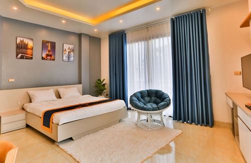 Van Mieu Hotel | HANZ Light House Hotel & Apartment
