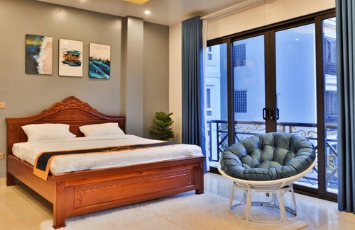 Van Mieu Hotel | HANZ Light House Hotel & Apartment