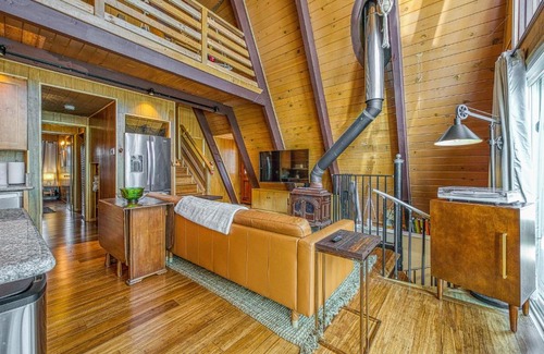 Summit Estates House | Happier Cabin