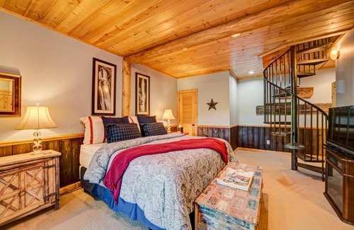 Blue Ridge House | Happily Ever Aska