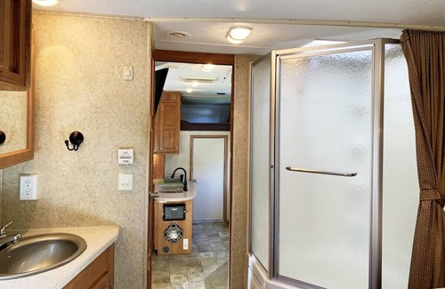 Shelton House | Happy Campers