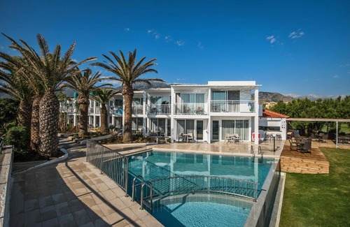 Paralia Kourna Hotel | Happy Days Beach Hotel