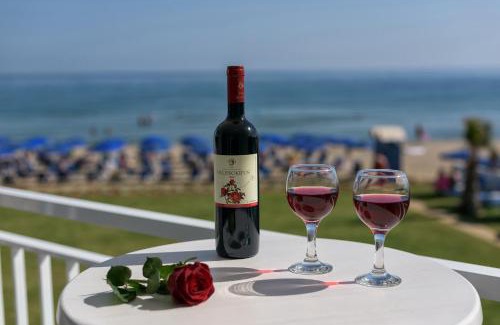 Paralia Kourna Hotel | Happy Days Beach Hotel