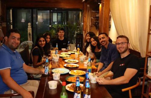 Dongsi Hotel | Happy Dragon City Center Alley Hotel -In the city center with big window&heater, ticket service&Free Coffee&Food recommendation,Near Tian Anmen Forbiddencity,Easy to get traditional Walking area&Shichahai