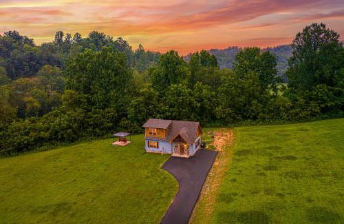 Cosby House | Happy Hideout, country livin with great mountain views, hot tub, arcades, fire pit, pets ok with fee
