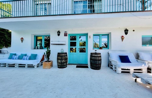 Vallpineda House | Happy Home with Pool and BBQ