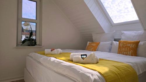Nidda Apartment | HAPPY HOMES YELLOW - Up to 8 - Küche - W-LAN - Netflix - Honig - Badewanne
