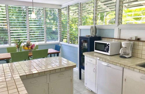 Kalama Tract House | Happy House on Exquisite Kailua Beachside Property!