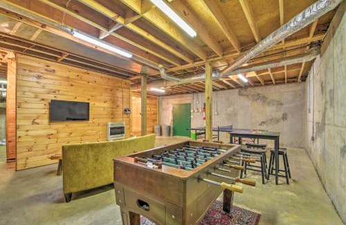 Ellijay House | Happy Jacks Cabin on River with Deck and Game Room!