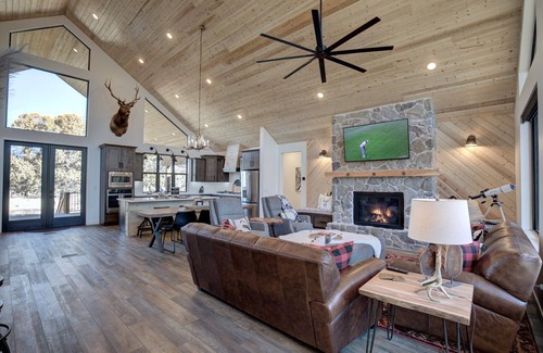 Happy Jack Cabin | Happy Jacks Newest Luxury Rental !
