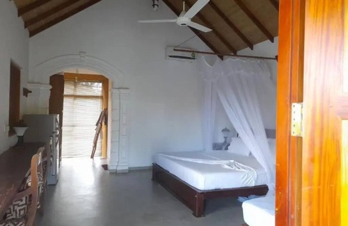 Kosgoda Bed & Breakfast | Happy Man Village - Deluxe Triple Room - 1