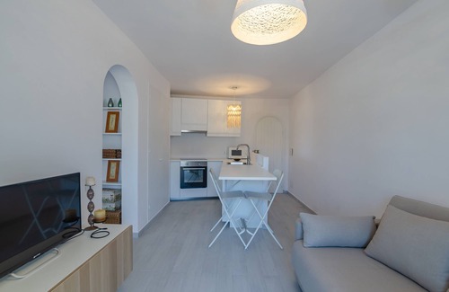 Cala en Porter Apartment | HAPPY MENORCA APARTMENT 700MTS FROM THE BEACH AND SWIMMING POOL