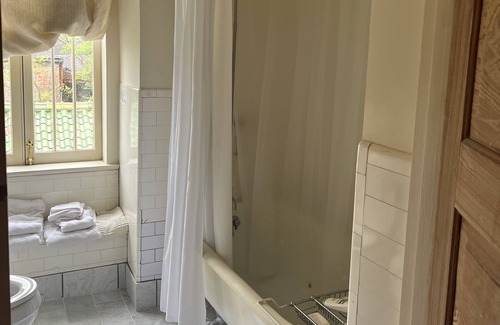 Seventh Ward Bed & Breakfast | Happy Place BnB