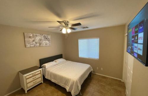 Sunrise Manor House | Happy Stay