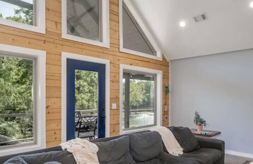 Glenwood House | Happy Times on the Caddo Rivers Edge…. Hot tub !!