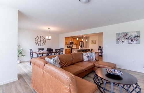 State College House | Happy Valley Hideaway: Minutes from Beaver Stadium, PSU campus & Downtown!