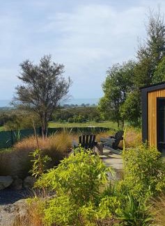 Hapuku House | Hapuku River Terrace a Eco Tiny House escape