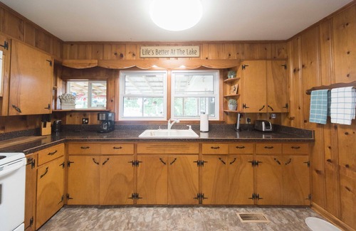 Gilbertsville House | Harbor House! Steps away from Moors Marina, private dock, pet friendly