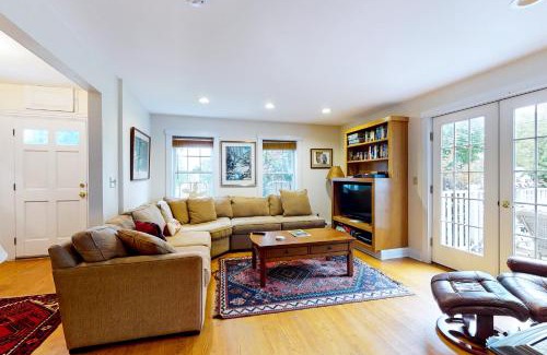 Camden House | Harbor House