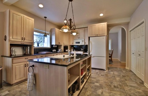 Coeur d'Alene House | Harbor Island Retreat