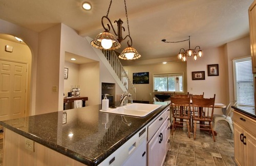 Coeur d'Alene House | Harbor Island Retreat