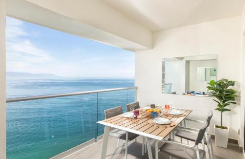 Las Glorias Apartment | Harbor N1602 by Moikkarentals