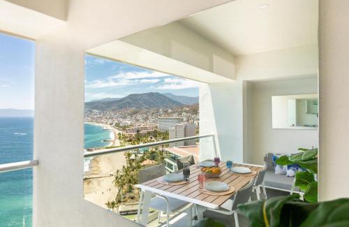 Las Glorias Apartment | Harbor N1602 by Moikkarentals