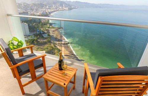 Las Glorias Apartment | Harbor NT2505 by Moikkarentals