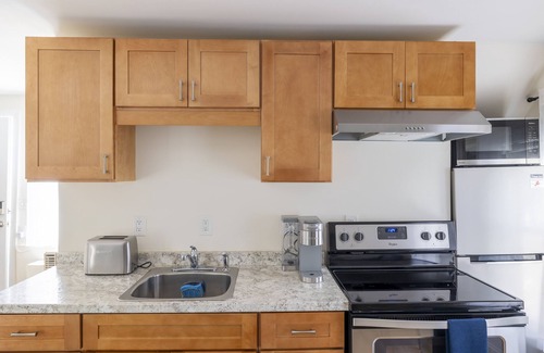 Rockport Apartment | Harbor Retreat ★ Ocean View ★ Heart of Downtown ★