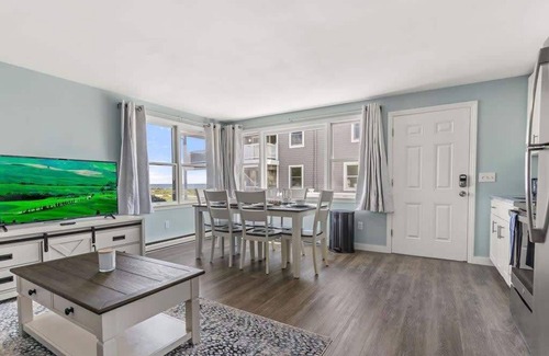 Rye Apartment | Harbor Serenity Private Deck Updated Kitchen