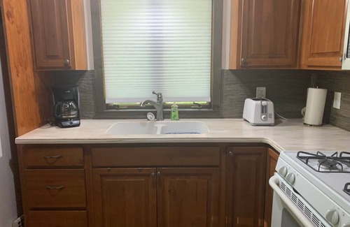 Harbor Springs Cottage | Harbor Springs 2 Bedroom Cottage Close to Boyne Highlands & Nubs Nob