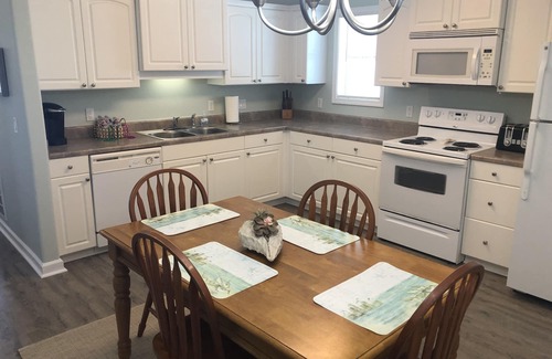 Pass Christian Cottage | Harbor View Cottages-Overlooking Historic Harbor and Beach