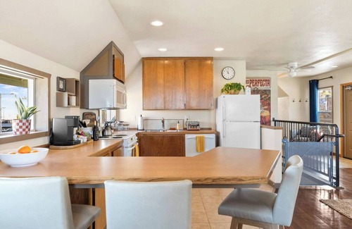 Port Angeles Apartment | Harbor View Hideaway