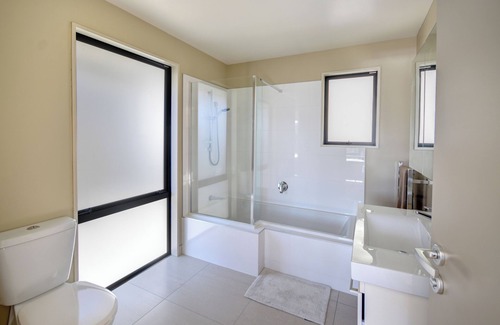 Dunedin House | Harbour Heights. Stunning views of Dunedin Harbour & beyond!
