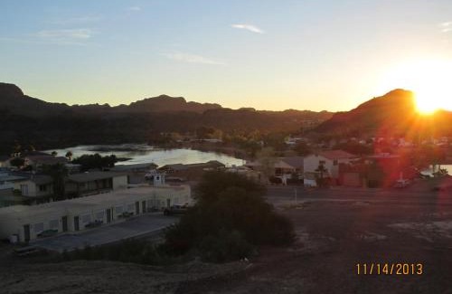 Parker Strip Hotel | Harbour Inn